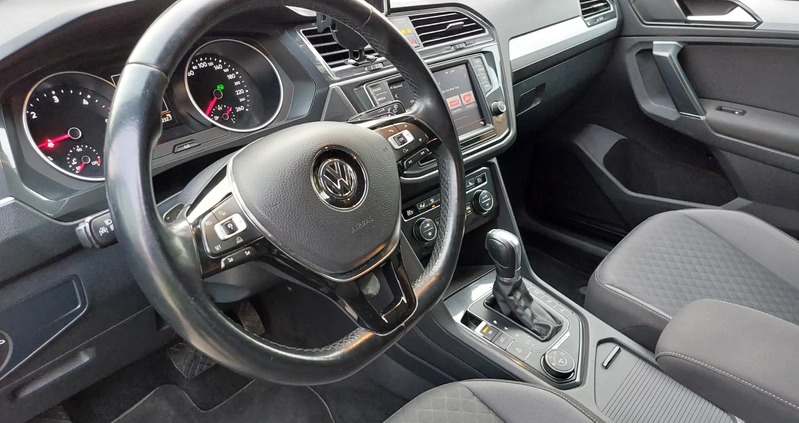 Volkswagen Tiguan cena 79900 przebieg: 225000, rok produkcji 2016 z Grodków małe 56